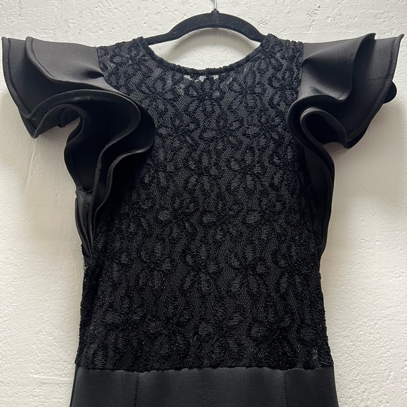Aarón Vick dress Size: S Color : Black lace top mermaid dress. Stretchy fabric - Picture 3 of 8